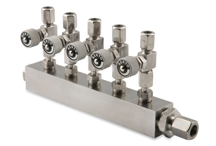 Stainless steel manifold